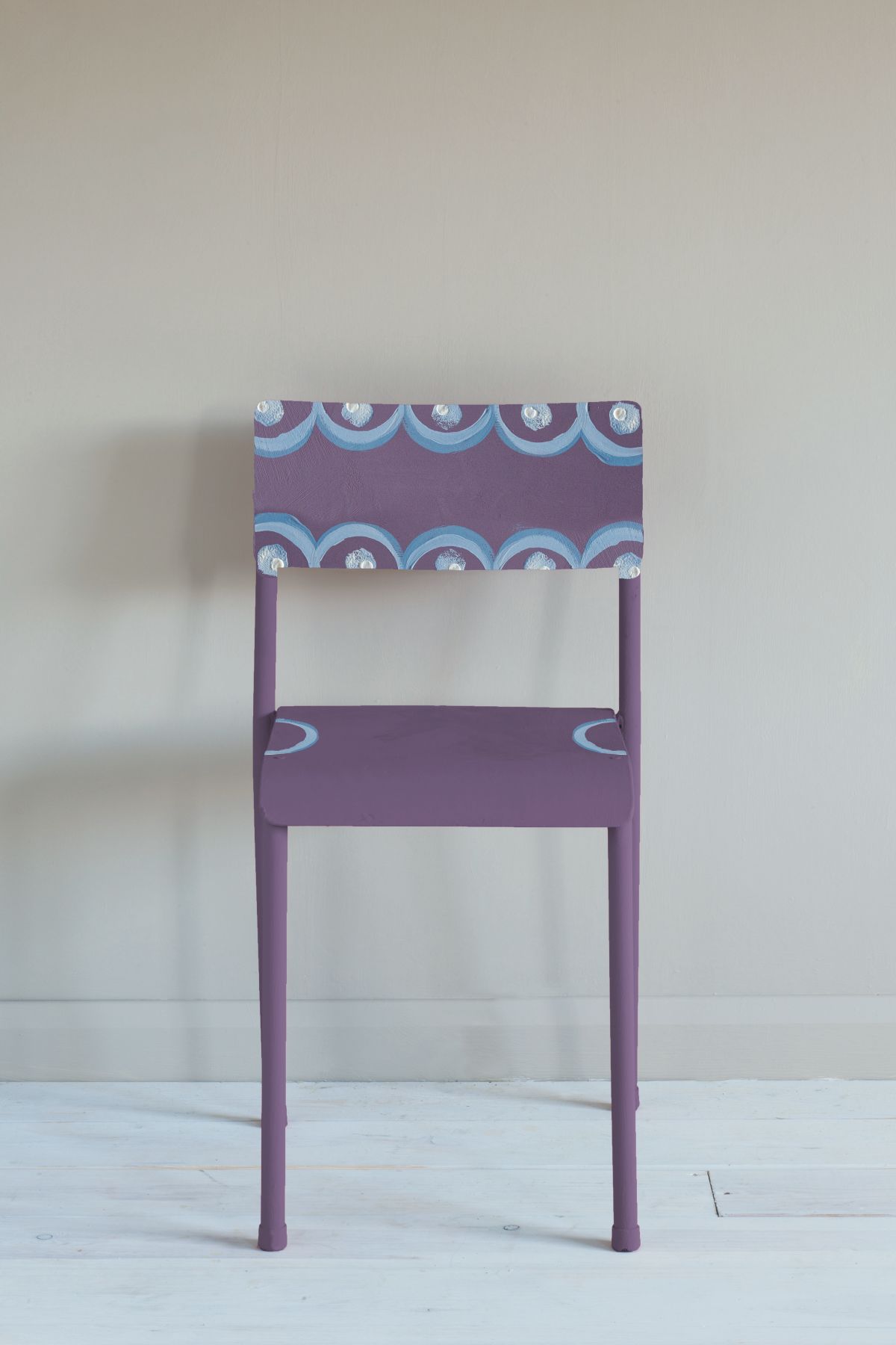 Renowacja krzesła drewnianego z farbami Annie Sloan Rodmell Annie Sloan
